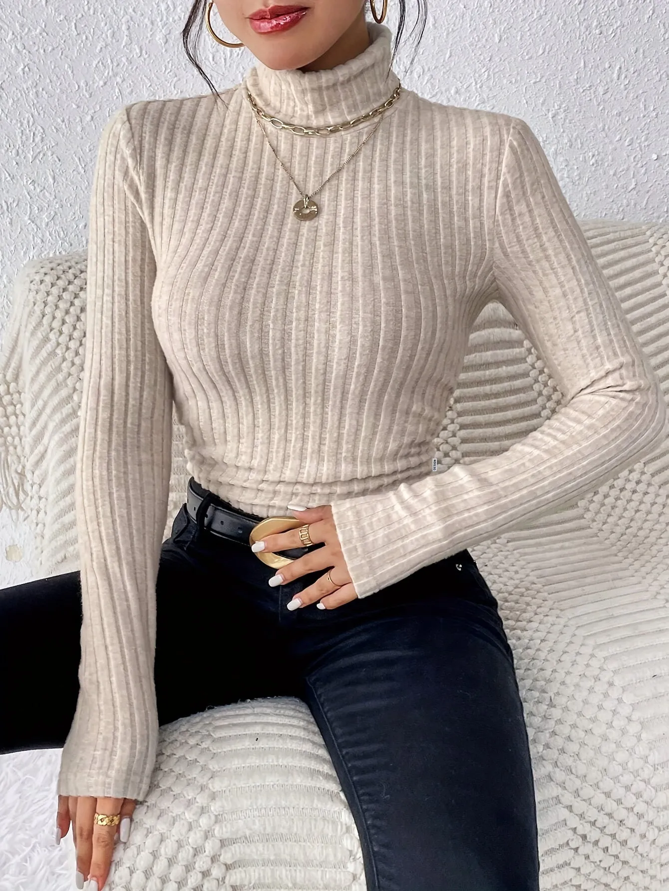 Cozy Turtle Neck Slim Fit Sweater - Pullovers for Women - Soft, Elegant Solid Color Long Sleeve Sweater for Fall & Winter, Comfortable Everyday Wear with Classic Style