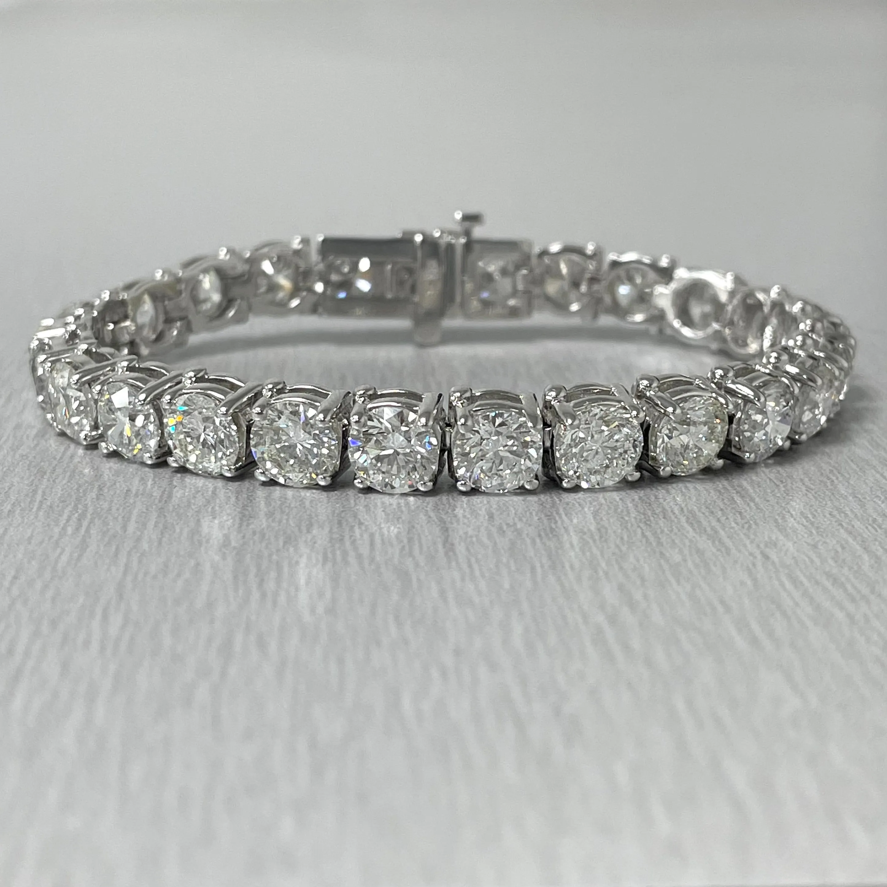 Diamond Tennis Bracelet (26.01 ct Diamonds) in White Gold