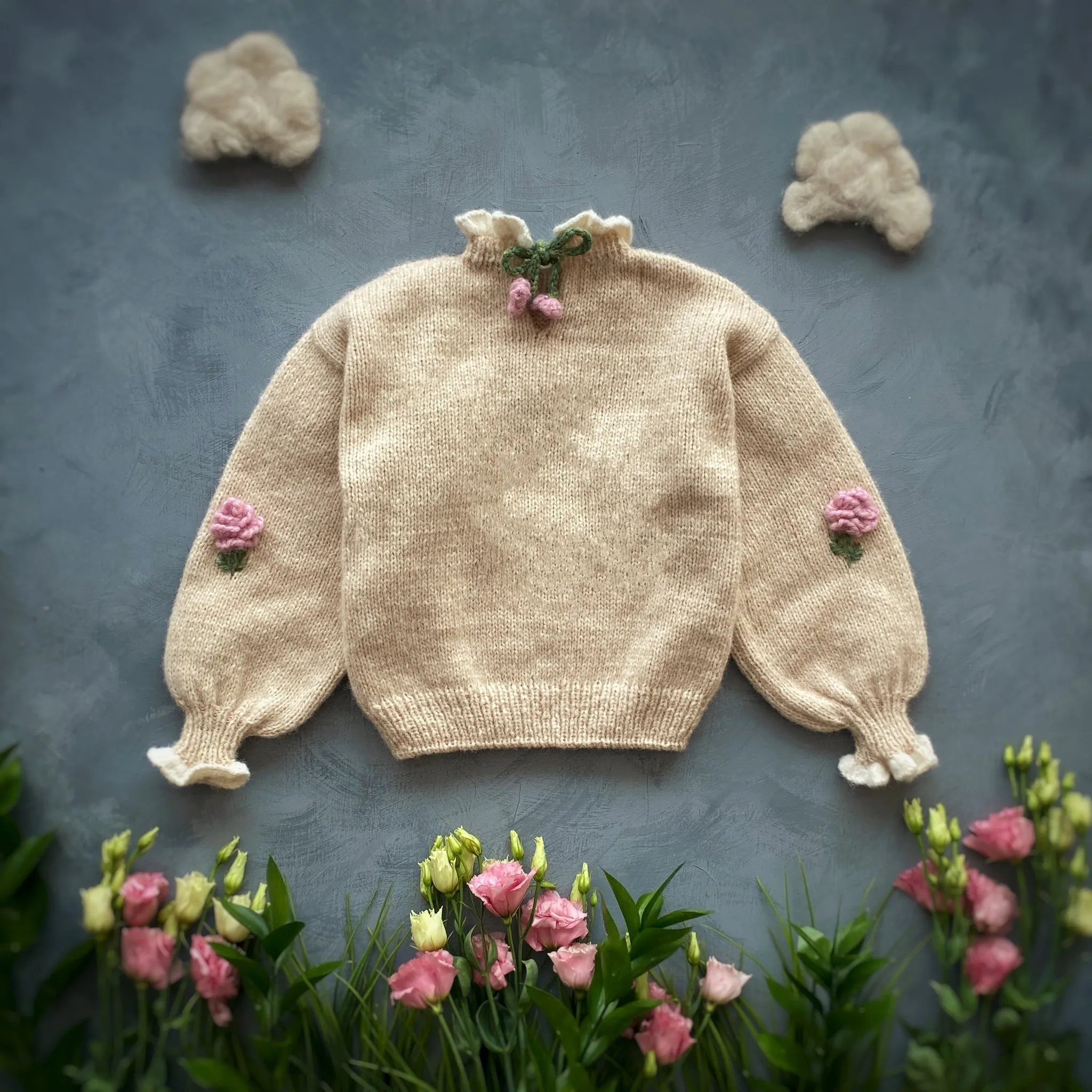 Roses pullover | Wheat